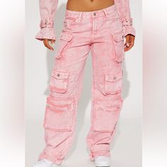 Cargo Pants Pink Cargo Pants, Denim Cargo Pants, Baddie Tips, Roman Fashion, Sweater Jumpsuit, Cargo Jacket, Jeans Fashion, Cropped Denim Jacket, Fashion Nova Jeans