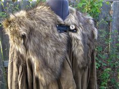 Dragon Photoshoot, Fur Capelet, Costume Viking, Medieval Garb, Viking Costume, Electric Forest, Viking Clothing, Timber Wolf, Shield Maiden