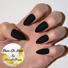 Black Matte Almond Nails Black Matte Almond Nails, Almond Nails Black, Matte Almond Nails, Black Almond Nails, Nails Shape, Black Fade, Dark Wallpapers