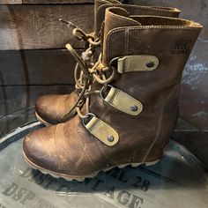 Brown Sorel Wedge Boots - Size 8 - Never Worn Sorel Wedge, Sorel Wedge Boots, Sorel Wedges, Shoes Brown, Sorel Womens, Sorel Shoes, Wedge Boots, Lace Up Boots, Shoe Laces