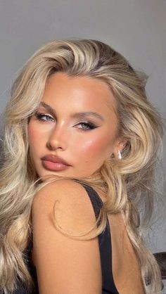 Formal Makeup, Makeup For Blondes, Smink Inspiration, Stunning Makeup, Blonde Hair Blue Eyes, Make Up Inspo, Long Blonde