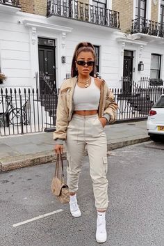 Streetwear Outfit Ideas, Fashion Basics, Rings Black, Khaki Fashion, Tomboy Style Outfits, Stretch Band, Winter Trends, Streetwear Fashion Women, Mode Inspo