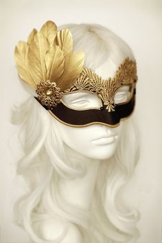 Mask With Feathers, Masquerade Mask Diy, Lace Masquerade Mask, Lace Masquerade Masks, Mask Venetian, The Mask Costume, Masquerade Ball Mask