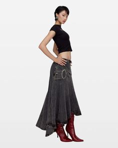 Midi Skirt Outfit, Denim On Denim, Maxi Skirt Outfits, Denim Maxi, Skirt Outfit, Jeans Rock, Skirt Outfits, Look Cool