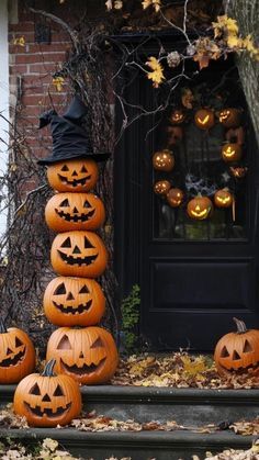 #homedecor, #interiordesign, #homedesign, #decor inspiration Book Entrance, Spooky Outdoor Halloween Decor, Twisted Vines, Outdoor Halloween Decorations, Halloween Outside, Amazing Pumpkin Carving, Happy Haunting, Classy Halloween