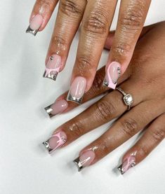 Medium Chrome French Tip Nails, Short Square Acrylic Nails Metallic, Medium Short Nail Ideas, 90s Square Nails, Medium Chrome Nails, Square Chrome Nails Designs, Square Nail Designs Medium Length, Med Length Nails Ideas, Short Medium Nails Acrylic Ideas