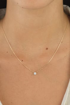 Everyday Minimalist Jewelry, Everyday Gold Necklace Minimalist Jewelry, Plain Diamond Necklace, Simple Neck Piece, Everyday Necklace Simple, Danty Necklace, Minimalistic Necklace, Simple Gold Necklace, Gold Necklace Dainty