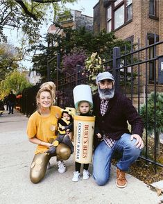 Bee Family Halloween Costume, Honey Costume Diy, Family Bee Costumes, Bee Family Costume, Honeycomb Costume, Honey Halloween Costume, Bee Halloween Costumes, Honey Costume, Bumble Bee Costume