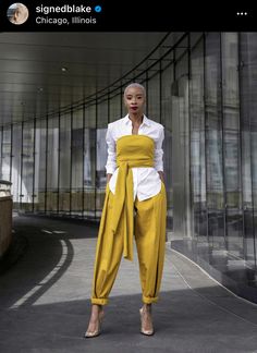 Hammer Pants, Ankara Jumpsuit, Vogue Style, Modern Tops, Chique Outfits, Womens Pants, Looks Chic, 가을 패션, Style Mistakes