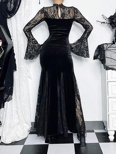 Style: Goth Palace Design: Floral Lace, Velvet, Trumpet SleevesSkirt Shape: Fishtail Long DressMaterial: Polyester spandexColor: BlackSize: S, M, L, XL Unit: CM Shoulder Sleeve Bust Waist Hips Length S 32 65 70-90 57-70 74-90 135 M 33 66 74-94 61-74 78-94 137 L 34 67 78-98 65-78 82-98 139 XL 35 68 82-102 69-82 86-102 141 * 1cm ≈ 0.3937 inchNote: There may be 2-3cm error due to manual measurement. If you need size help, please drop us a message, we'd love to help. Design Long Dress, Palace Design, Halloween Crop Top, Halloween Skirt, Fishtail Dress, Clubwear Dresses, Dress 2024, Mermaid Gown, Crop Top Sweater