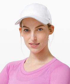 Keep sun and sweat out of your eyes with this lightweight, quick-drying run hat. Running Pace, Lululemon Running, Sweat Band, Running Hats, Ponytail Hat, Winter Hats Beanie, Women's Hats, Free Running, How To Run Faster