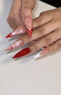 Christmas Nail Designs Stiletto, Xmas Nails 2024, Christmas Stiletto Nails Designs, Red Holiday Nails Acrylic, Christmas Stiletto Nails, Christmas Almond Nails, Stylish Nails Designs, Nails Design With Rhinestones