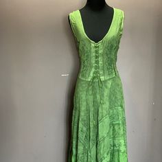 Green Women's Sleeveless Fitted Dress Fitted Green Sleeveless Maxi Dress, Green Fitted Sleeveless Maxi Dress, Green Fitted Sleeveless Evening Dress, Spring Sleeveless Fitted Maxi Dress, Spring Fitted Sleeveless Maxi Dress, Sleeveless Flowy Green Midi Dress, Green Flowy Sleeveless Midi Dress, Fitted Sleeveless Casual Sundress, Green Fitted Sundress