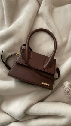 Neutral Designer Bag, Designer Aesthetic Handbag, Bag Luxury Aesthetic, Luxury Brown Shoulder Bag, Brown Handbag Aesthetic, Lious Vuitton Bag, Black Designer Bag Aesthetic, Jacquemus Bag