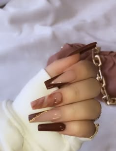 Simple Fall Nails Acrylic Coffin, September Nails Designs Coffin, Nail Inspo Coffin Brown, Brown Coffin Nail Designs, Fall Nails 2022 Color Trends Coffin, Brown Nail Inspo Acrylic, Best Acrylic Nails Square, Fall Nail Inspo Acrylic, Fall Nail Ideas Coffin