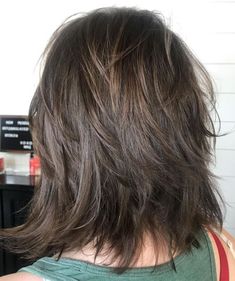 Brunette Shag, Modern Shag Haircut, Medium Shag Haircuts, Shaggy Haircuts, Choppy Bob, Natural Wavy Hair, Shag Hairstyles, Short Straight Hair