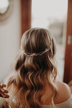 Making Waves in Byron Bay - TANIA MARAS | bespoke wedding headpieces + wedding veils Boho Waves Wedding Hair, Wedding Hair Vine Down, Wedding Hair With Headpiece, Bohemian Waves Hair, Soft Glam Waves, Wedding Hair Band, Bridal Hairpieces, Boho Bridal Headpiece, Bridal Hair Down