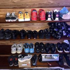 I have multiple shoes size 9.5 - 10 all have no box and are pre owned please message me for certain shoes or offer price for all shoes as a whole sale . I will negotiate but mainly trying to get rid of them as quick as possible Features, weatherman foams size 10 Jordan 4 royalty’s size 9.5 Onyx Yeezys 350 size 10 Kyanite Yeezys 700 v3 w box size 9.5 Black forces size 9.5 Custom roshe runs size 10 Slight used camo vans size 9.5 Brand new all black vans size 9.5 Jordan team 1 size 9 Black cat 6s size 10.5 Black boy uggs size 9 Fire red single days size 11 women size 9.5 men’s Jordan 11 low size 10 Yeezy mono ice 350 size 10 Triple black vapor maxes size 9.5 Boy Uggs, Camo Vans, All Black Vans, Black Force, Vapor Max, Jordan 11 Low, Roshe Run, Black Vans, Triple Black