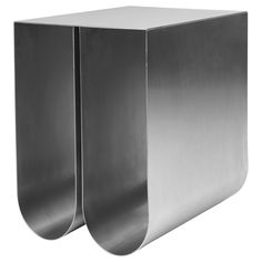 an image of a metal object that looks like it has two curved sections on each side