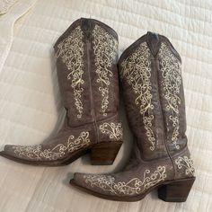 These Beautiful Leather, Western, Embroidered Boots Will Look Good With A Sundress Or Any Western/Cowboy Outfit. Worn Only A Few Times Smoke-Free Pet Free Home. Western Style Medium Width Knee-high Boots, Corral Shoe Boots Tall, Brown Embroidered Western Boots, Corral Boots Womens, Cheap Western Knee-high Cowboy Boots, Embroidered Boots, Wedding Embroidery, Cowboy Outfits, Western Cowboy