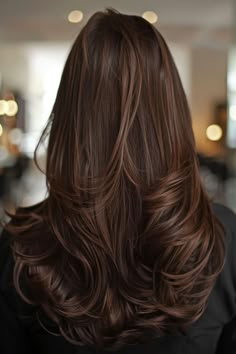 Milk Chocolate Brown Hair, Gold Brown Hair, Highlight Hair Dye, Chocolate Brown Hair Color Ideas, Butter Blonde, New Hair Color Trends, Colors For 2024, China Trip, Brown Hair Color Ideas