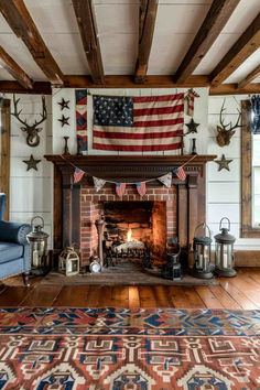 40 Rustic Patriotic Mantel Decor Ideas Americana Living Rooms Farmhouse, Old West Home Decor, Red White And Blue Living Room, Modern Americana Decor, Patriotic Living Room, Old English Home, Washrooms Ideas, Usa Decorations, Americana Living Rooms