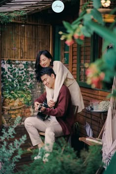 Yellow Couple, Garden Prewedding, Korean Couple Photoshoot Outdoor, Korean Prewedding Photography Casual, Chinese Traditional Prewedding, Korean Prenup Photoshoot Ideas Garden, Korea Prewedding Photoshoot Outdoor, Japan Photoshoot, Cute Movie Scenes