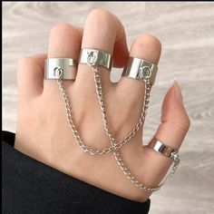 Adjustable Cuffs With Dangling Chains Ring Set 2 Piece, Silver-Tone Ring Party Jewelry, Rings Adjustable, Rock Rings, Stile Hijab, Hip Hop Chains, Adidas Design, Chain Rings, Ring Man, Goth Jewelry