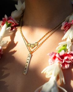 Three Plumeria Necklace Hawaiian Heirloom Jewelry, Hawaiian Names, Nameplate Necklace Gold, Dot Background, Heirloom Jewelry, Polka Dot Background, Hawaiian Jewelry, Gold Rope Chains, Nameplate Necklace