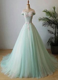 Material:Tulle,Silhouette:A-lineColor:Green,Hemline:FloorLength,Back Details:Lace-up Mint Prom Dress, Green Tulle, Long Formal Gowns, Tulle Evening Dress, Prom Dresses 2019, Dresses Formal Elegant, Beauty Dress, Dream Dresses, Sweet 16 Dresses