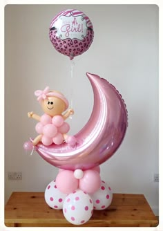 Moon Balloon Centerpiece, New Born Baby Girl Welcome Home Ideas, Baby Girl Welcome Decoration Ideas Home, Balloon Basket Baby Gift, Dyi Ballon Baby Basket, Balloon Bouquet Diy, Its A Girl Balloons, Idee Babyshower, Baby Balloon