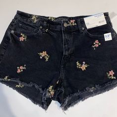 High Rise Denim Short, Size 13, Brand Arizona, New, Black, Feel Free To Make Offer Words On Jeans, Army Green Jeans, White Jean Shorts, Green Jeans, High Rise Denim Shorts, Denim Cutoff Shorts, Denim Cutoffs, Cut Off Jeans, Jeans For Short Women