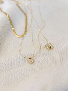 This gold filled bubble intial necklace is timeless yet so personal. Water proof material and a daily piece to incorporate into you lifestyle. Intial Necklace, Bubble Necklaces, Water Proof, Gold Gold, Jewelry Necklace Pendant, Gold Filled, Pendant Necklaces, Bubbles, Jewelry Necklaces