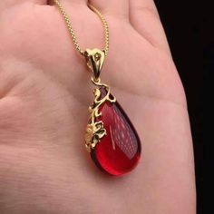 Gold Pendant Jewelry, Beaded Jewels, Jade Jewelry, Fantasy Jewelry