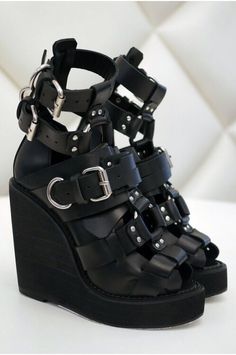 YESS Dark Fashion, Boot Sandals, Beautiful Shoes, Sock Shoes, Fashion Online Shop, Me Too Shoes