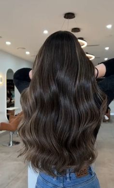 Brown Hair Inspiration, Highlights For Dark Brown Hair, Brown Hair Looks, Perfect Hair Color, Brown Hair Inspo, Brunette Hair With Highlights