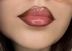 Hoco Makeup Lips, Prom Lip Combo, 2000s Lip Combo, Lips Makeup Ideas, Y2k Lip Combo, Lip Combo Ideas, Lip Combo Aesthetic, Cupid Makeup Looks, Fairy Lips