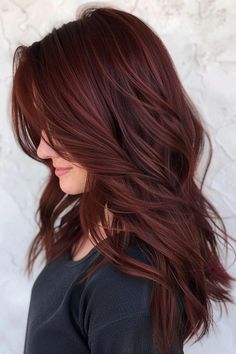 Red Highlight And Lowlights, Red Hair For Fair Skin Brown Eyes, 5rb Hair Color, Level 4 Red Hair, Red Brunette Hair Color, Dark Red Hair Medium Length, Hair Color Ideas For Brunettes Red, Red Hair Color For Brunettes, Auburn Red Balayage