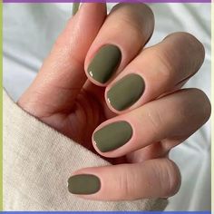 Selling False nails Short Oval Green Khaki Glossy 24PK  nail tabs BN371 Short Press On Nails, Short Square Nails, Short Nails Art, Stick On Nails, Nails Short, Nail Shapes, Artificial Nails