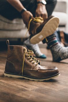 Comfort is key in a good pair of boots... Crevo's Buck Boots, feature memory foam insoles. View similar items on Amazon Redwing Boots, Mens Wardrobe, Buy Boots, Old School Style, Man Shoes, Wing Shoes, Boots Mens, Red Wing