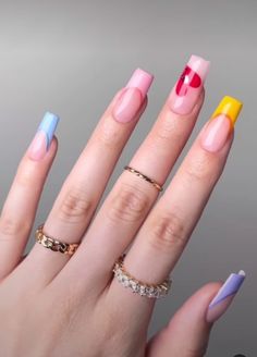 Bad Bunny Nails Summer Nails Minimalist, Easy Pride Nails, Bad Bunny Nails, School Nail Art, Nail Art For Girls, Trending Summer Nails, Abc Patterns, Nail Art For Short Nails, Art For Short Nails