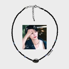 Inspired by the necklace worn by TXT member Yeonjun * 3mm czech glass seed beads * 4mm czech glass seed beads * 11/0 japanese miyuki delica seed beads * 3mm stainless steel spacer beads * platinum electroplated cowrie shell * 304 stainless steel extender chain and clasp * lead and nickel free ✨made to order