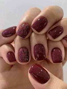 Maroon And Champagne Nails, Eyeshadow Diy, Nails Champagne, Nails Cream, Nails Dots, Maroon Nail, Coquette Diy, Nails Coquette, Nails Brush