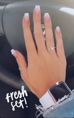 Short Coffin Ombré Nails, White And Pink Ombre Acrylic Nails, Short Ombré Acrylic Nails, French Tip Ombre Nails Coffin, White Tip Acrylic Nails Coffin, Pink White Ombré Nails, Short Coffin Shape Nails Ombre, Light Pink Ombre Nails Coffin, Coffin Simple Nails