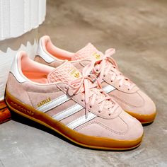 Send Offers. I May Accept. Brand New Never Worn Or Tried On 100% Authentic Straight From Adidas Fast Shipping Pink Gazelles, Adidas Gazelle Indoor, Look Adidas, Quoi Porter, Pretty Shoes Sneakers, Shoe Wishlist, Sneaker Sale, Adidas Spezial, Cute Sneakers