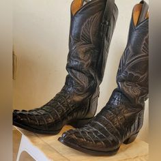 Used But Well Kept, Clermont Fl 34711 Western Black Boots With Crocodile Pattern, Black Western Boots With Crocodile Pattern, Luxury Snip Toe Boots With Crocodile Pattern, Luxury Crocodile Pattern Snip Toe Boots, Western Formal Boots With Crocodile Pattern, Luxury Crocodile Pattern Boots, Luxury Fitted Crocodile Pattern Boots, Crocodile Shoes, Crocodile Leather