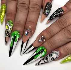 Beetle Juice Nails, Beetlejuice Nails, Disney Acrylic Nails, Nail Pics, Holloween Nails, Shrunken Head, The Waiting Room, Super Cute Nails