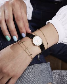 Women's Watches | Rosefield | Official website 80s Womens Fashion, Look Working Girl, 70s Women Fashion, Tall Women Fashion, Look Formal, Short Women Fashion, Older Women Fashion, Womens Fashion Casual Summer