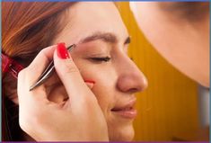 Personal Grooming Tips for Women: Personal grooming is the skill that assists individuals to clean and maintain their bodies. It is essential to enhance appearance, as well as personal hygiene. Grooming Tips For Women, Grooming Ideas, Personal Grooming, Minimal Makeup, Grooming Tips, Color Corrector, How To Apply Mascara, Tips For Women