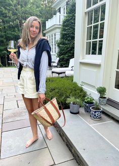 Hamptons Womens Style, Womens Coastal Fashion, Coastal Athleisure, Coastal Granddaughter Aesthetic Outfits Summer, Coastal Womens Style, Coastal Grandmother Chic, Coastal Aesthetic Outfits Summer, Hamptons Dress Style, Hampton Clothing Style